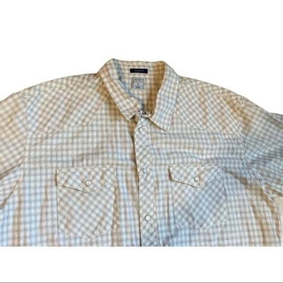 Old Navy size XL regular fit pearly buttons / snap - Picture 4 of 7